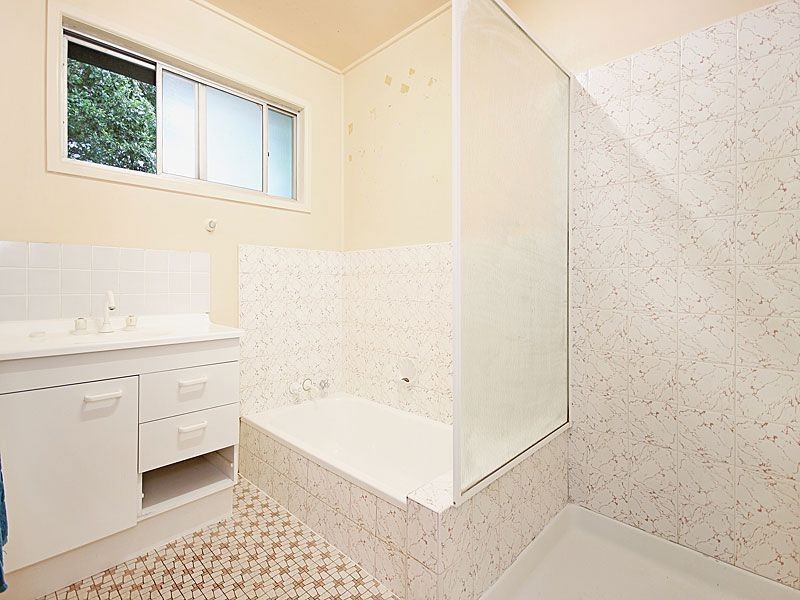 138 Settlement Road, The Gap QLD 4061