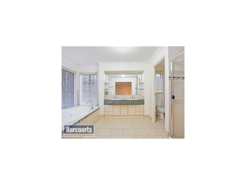 18 Moygara Street, The Gap QLD 4061
