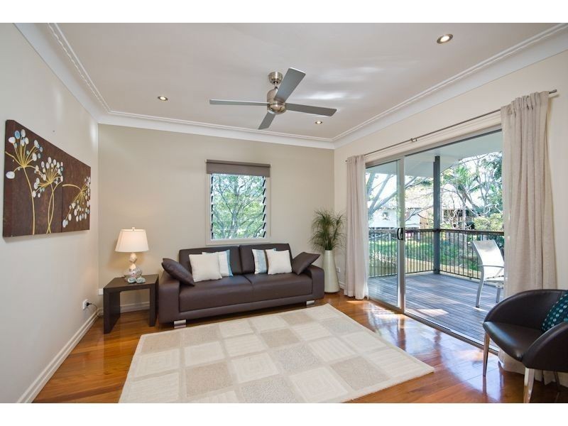 43 Jubilee Tce, Ashgrove QLD 4060