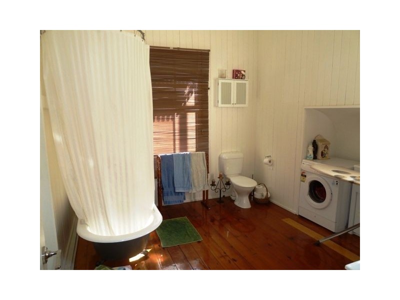 93 Waterworks Road, Ashgrove QLD 4060