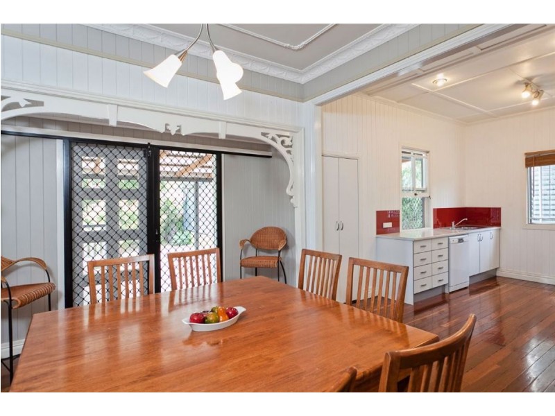 23 Hamilton Rd, Wavell Heights QLD 4012