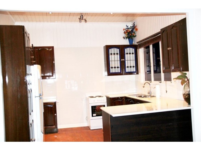 911A Waterworks Rd, The Gap QLD 4061