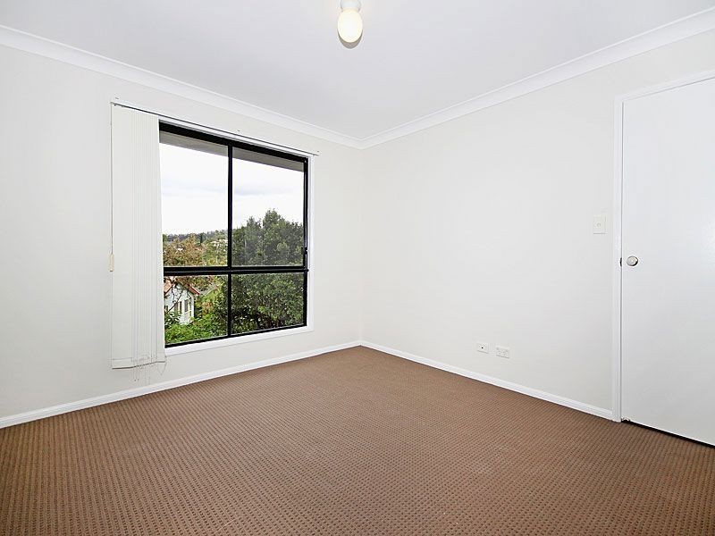 11 Donegal Place, The Gap QLD 4061