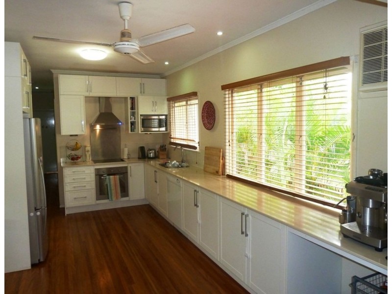 8 Marral Street, The Gap QLD 4061
