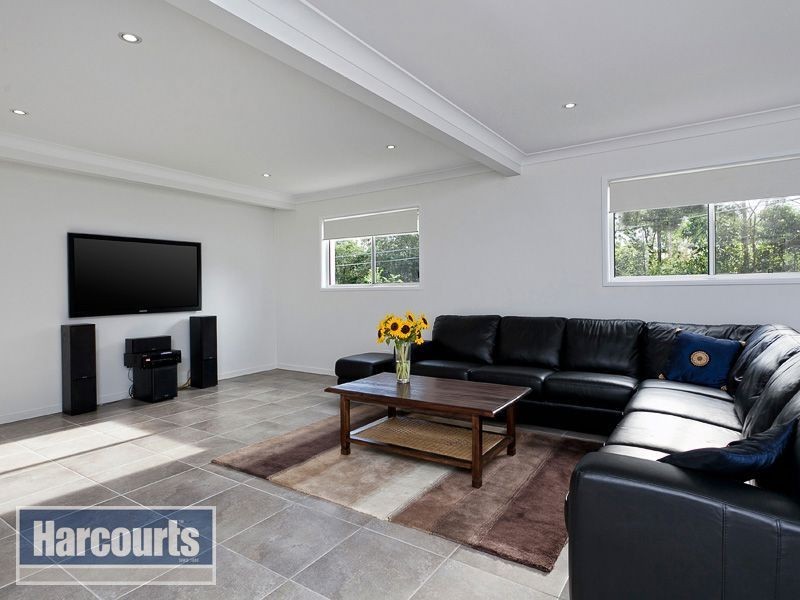 6 Pangela Street, The Gap QLD 4061