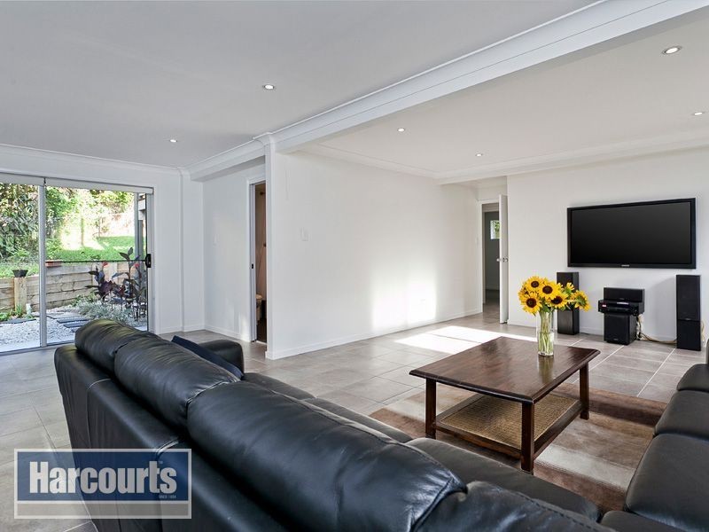 6 Pangela Street, The Gap QLD 4061