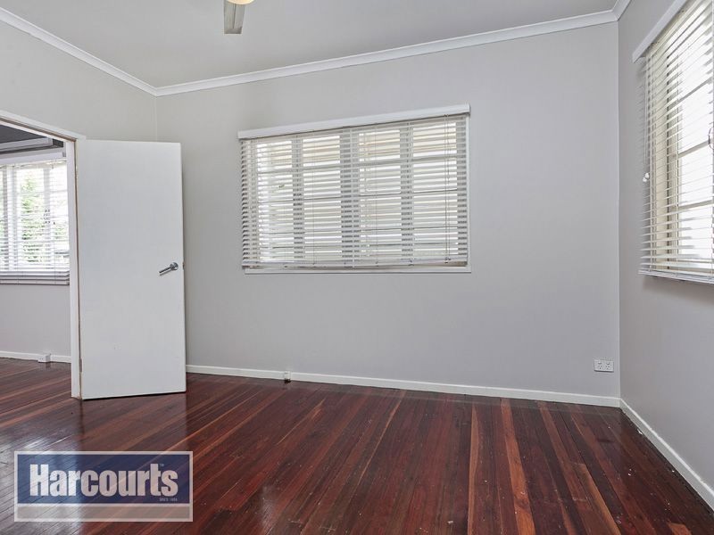 9 Harry Street, Ashgrove QLD 4060