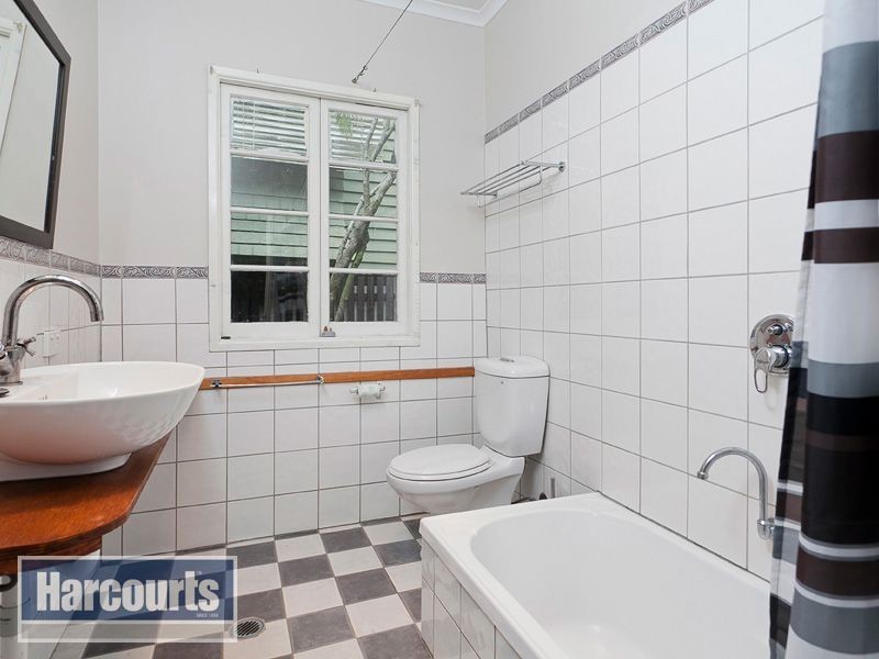 9 Harry Street, Ashgrove QLD 4060