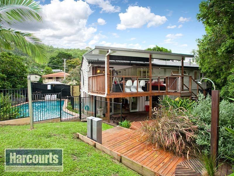 35 Osberg Street, The Gap QLD 4061