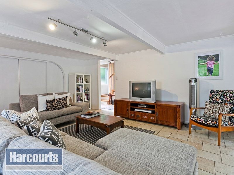 35 Osberg Street, The Gap QLD 4061