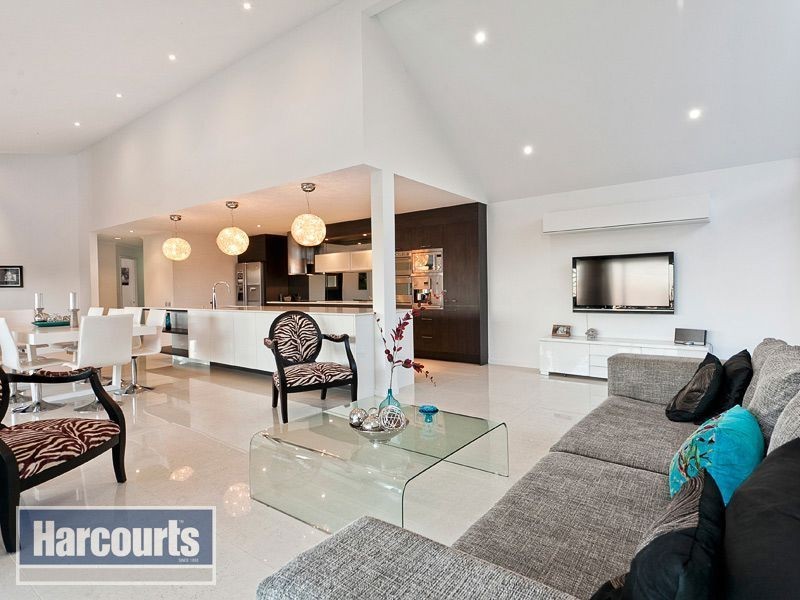 16 Ballybritt Street, The Gap QLD 4061