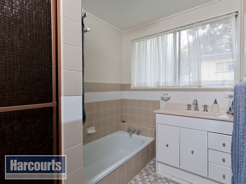 38 Kirri Street, The Gap QLD 4061
