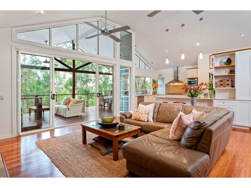 165 Highwood Road, The Gap QLD 4061