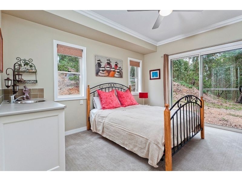 165 Highwood Road, The Gap QLD 4061