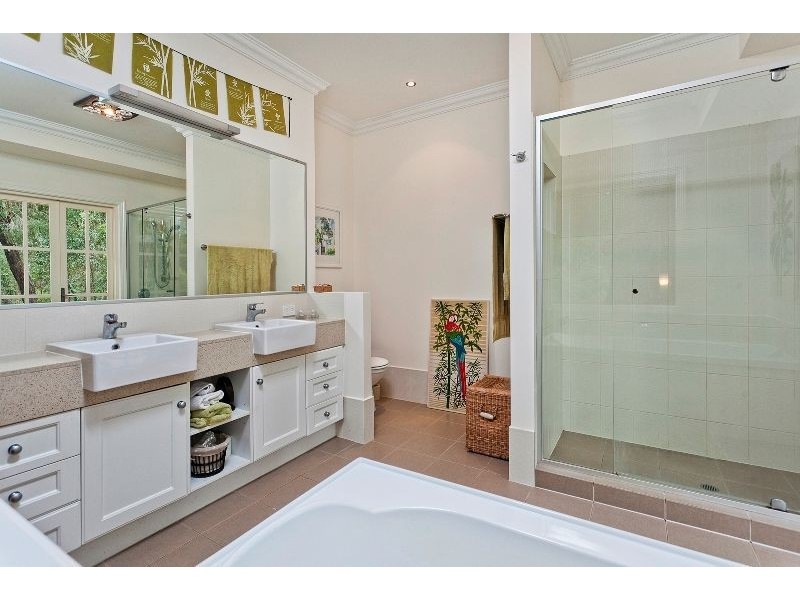 165 Highwood Road, The Gap QLD 4061