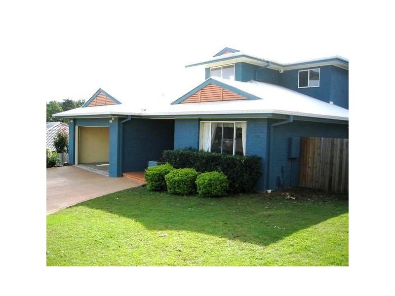 24 Fimbriata Close, Chapel Hill QLD 4069