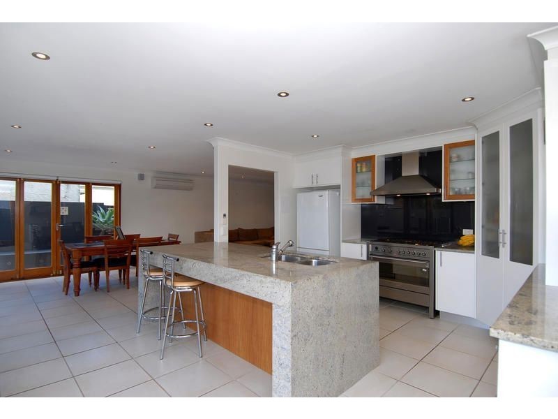 20 Dovedale Crescent, Ashgrove QLD 4060