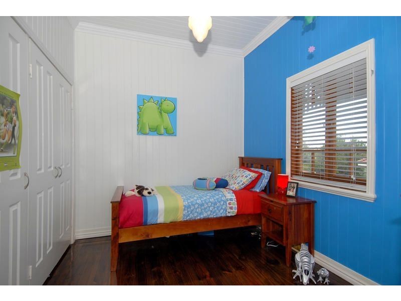 20 Dovedale Crescent, Ashgrove QLD 4060