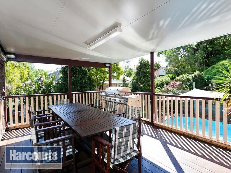 12 Eppalong Street, The Gap QLD 4061