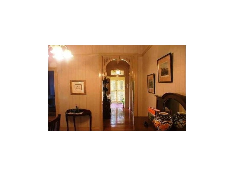 47 Raleigh Parade, Ashgrove QLD 4060