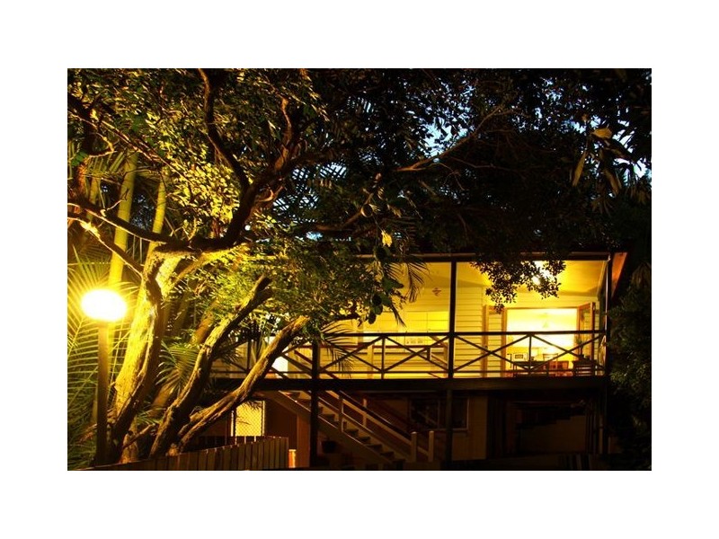 54 David Avenue, Bardon QLD 4065