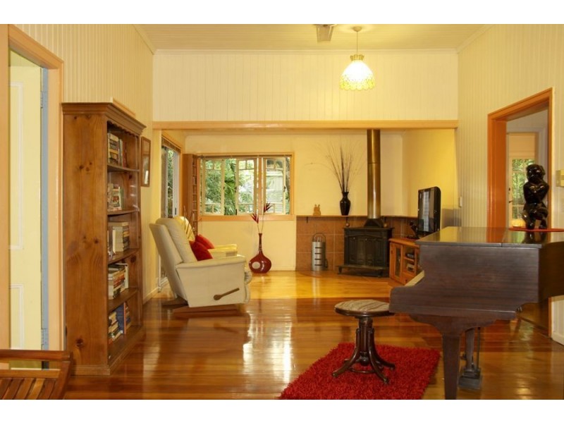 54 David Avenue, Bardon QLD 4065