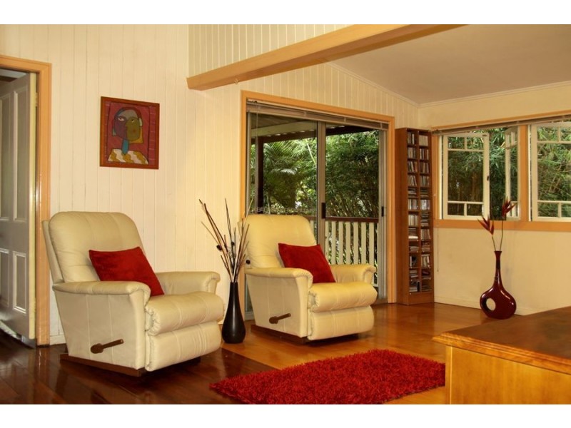 54 David Avenue, Bardon QLD 4065