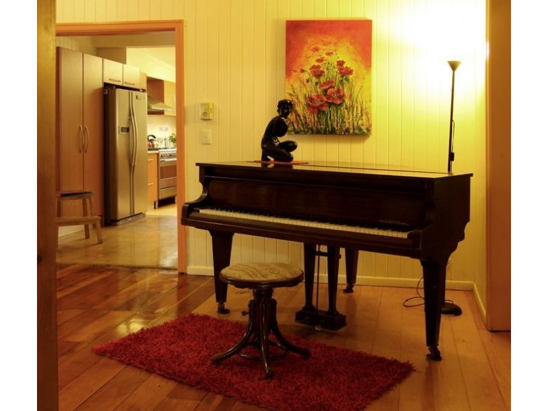 54 David Avenue, Bardon QLD 4065