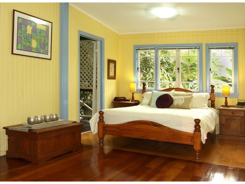 54 David Avenue, Bardon QLD 4065