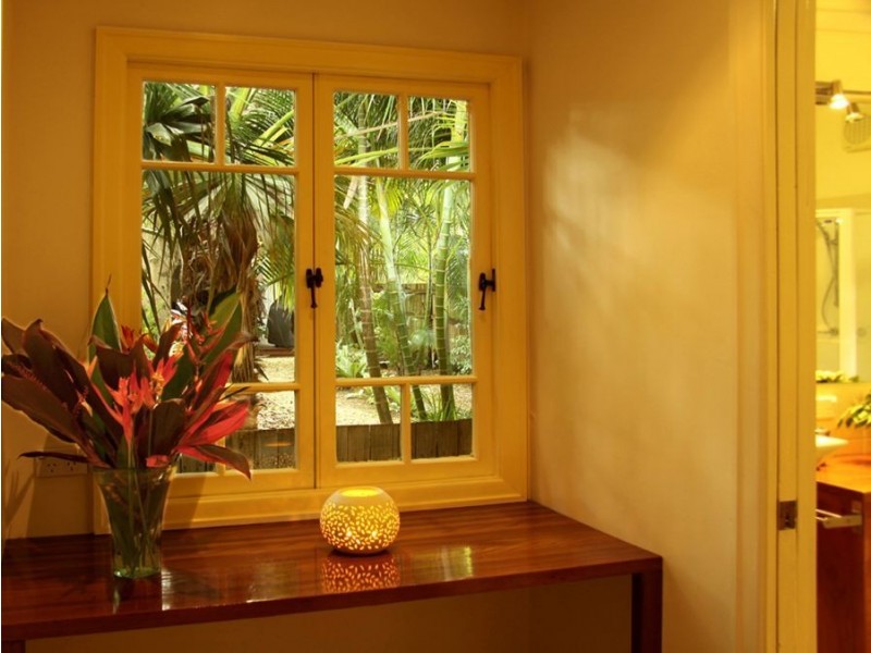 54 David Avenue, Bardon QLD 4065