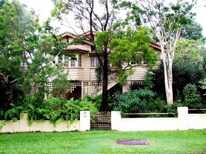 19 Wahroonga Road, Ashgrove QLD 4060