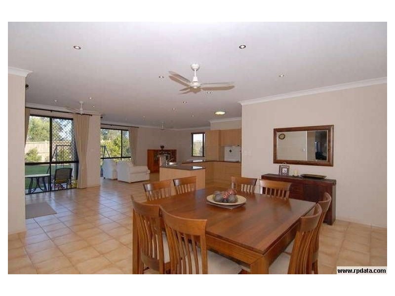 20 Ridge Place, Upper Kedron QLD 4055