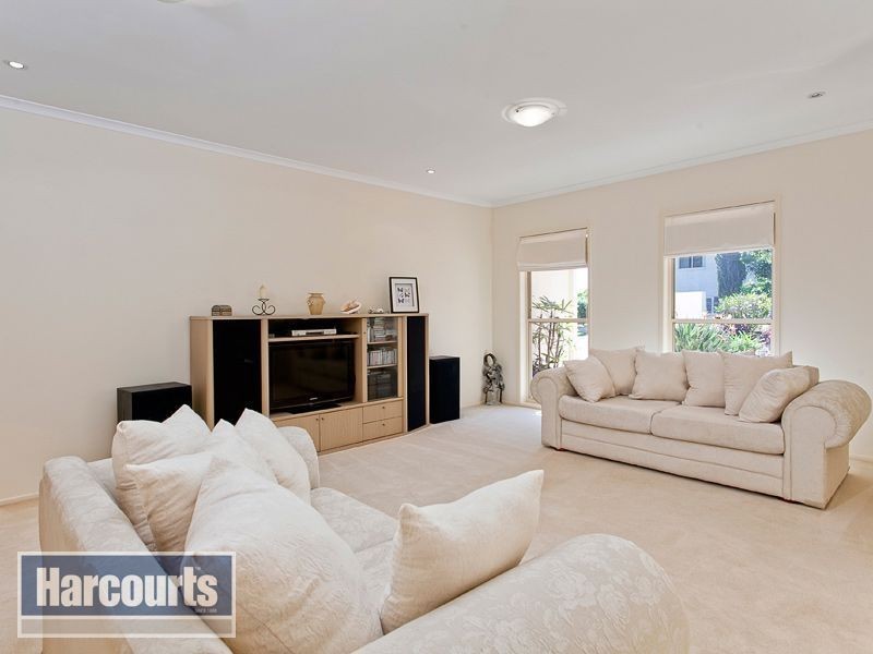 2 Glenferrie Place, The Gap QLD 4061