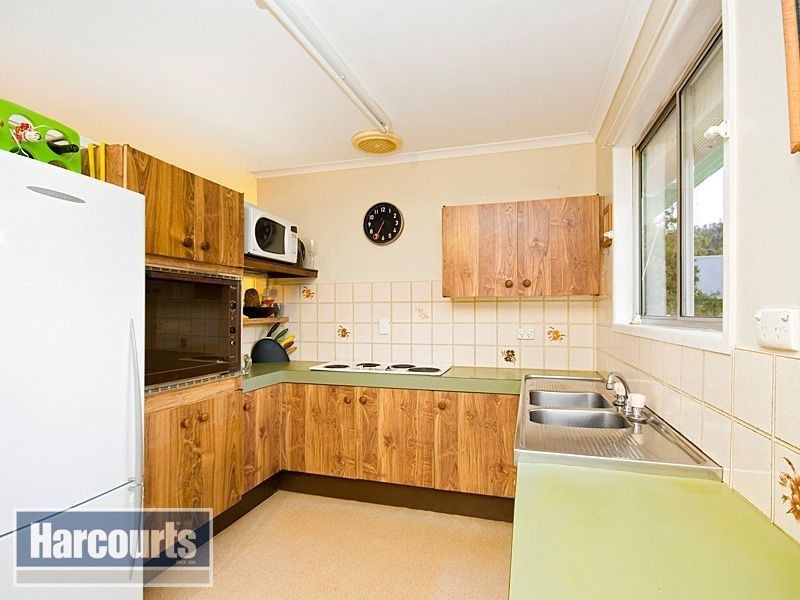 11 Locust Street, The Gap QLD 4061