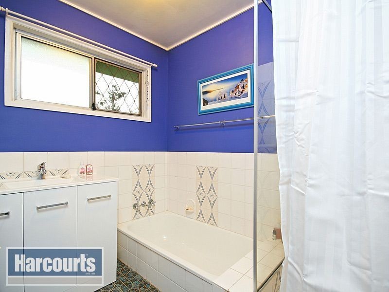 11 Locust Street, The Gap QLD 4061