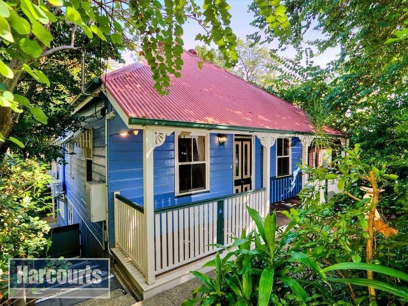 6 Cross Street, Red Hill QLD 4059