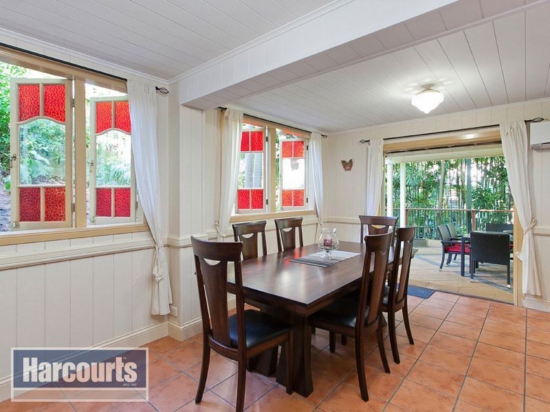 6 Cross Street, Red Hill QLD 4059