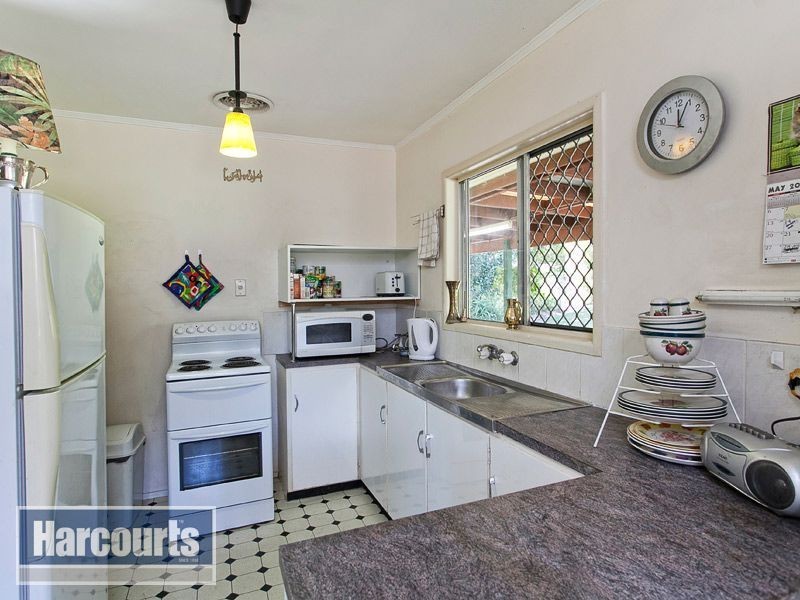38 Tarnook Drive, Ferny Hills QLD 4055