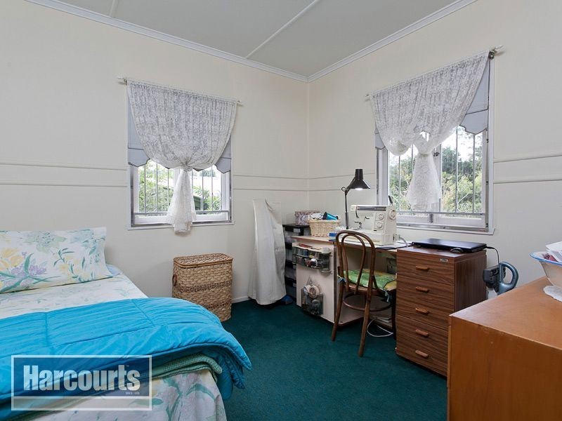 1 Broadland Street, The Gap QLD 4061