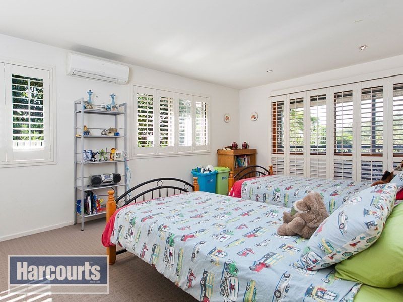 25 Hackett Street, Ashgrove QLD 4060