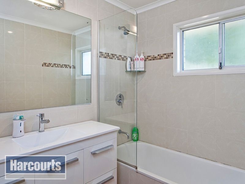 84 Settlement Road (On side road by Nova Gardens), The Gap QLD 4061