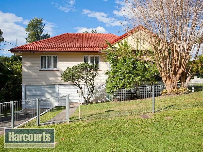 1 Broadland Street, The Gap QLD 4061