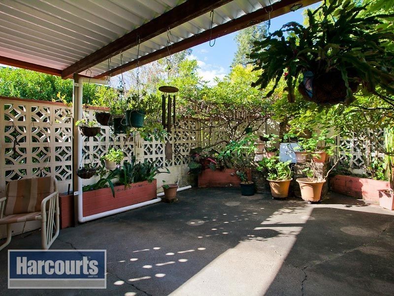 1 Broadland Street, The Gap QLD 4061