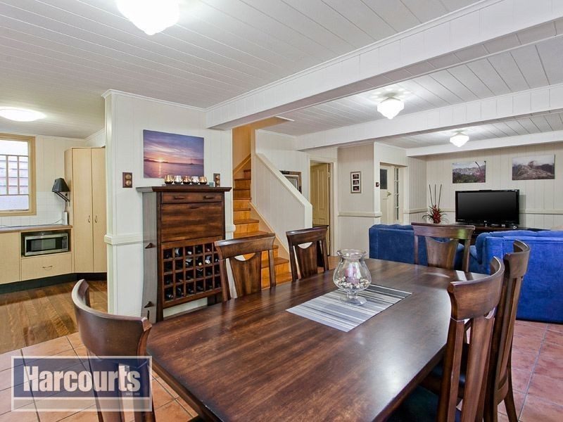 6 Cross Street, Red Hill QLD 4059