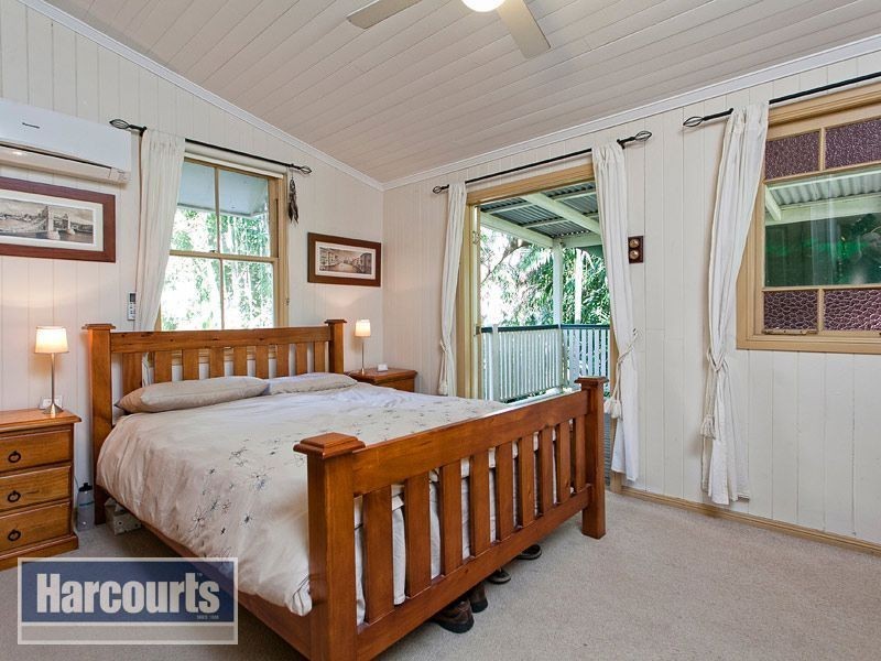 6 Cross Street, Red Hill QLD 4059