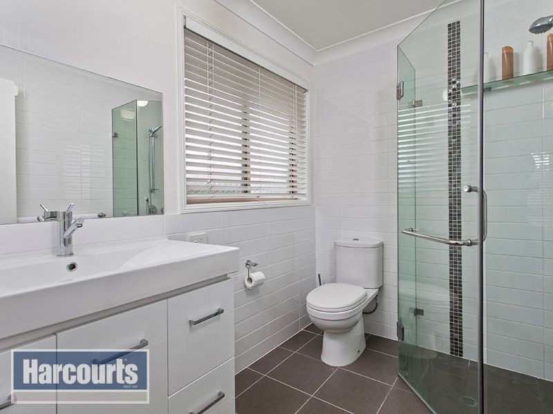 48 Silkyoak Way, Albany Creek QLD 4035