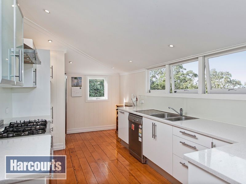 54 Simpsons Road (Cnr of Greer St), Bardon QLD 4065