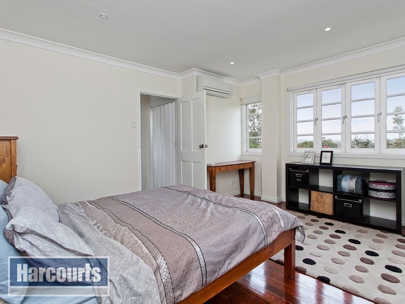 54 Simpsons Road (Cnr of Greer St), Bardon QLD 4065