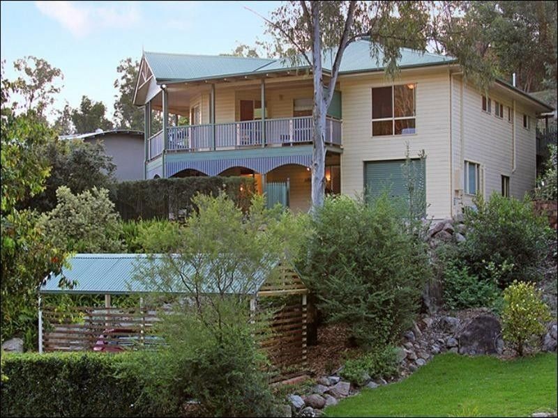 8 Wollundry Place, The Gap QLD 4061