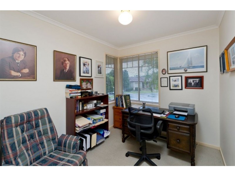 37 Montrose Place, The Gap QLD 4061